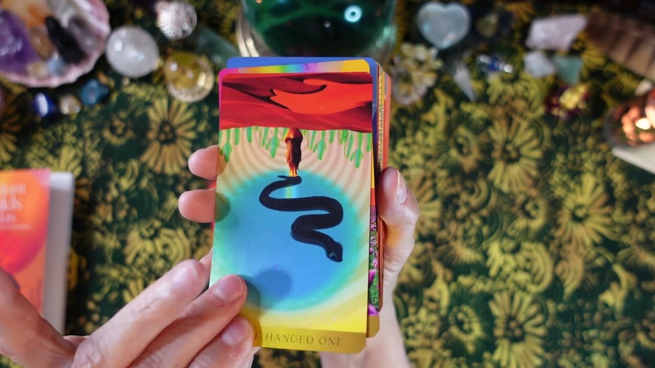 RADIANT WILDS TAROT - Deck Review - UNCOVER A VAST PLACE WITHIN WHERE YOU ALREADY KNOW THE ANSWERS!