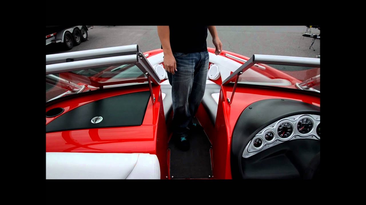 2005 Mastercraft X2 Overview
