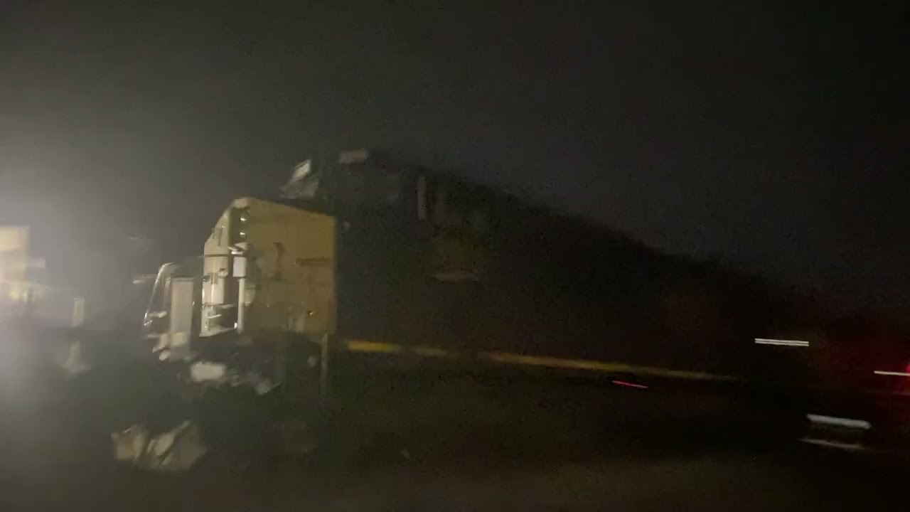 CSX I195-05 high balling through Folkston, GA!