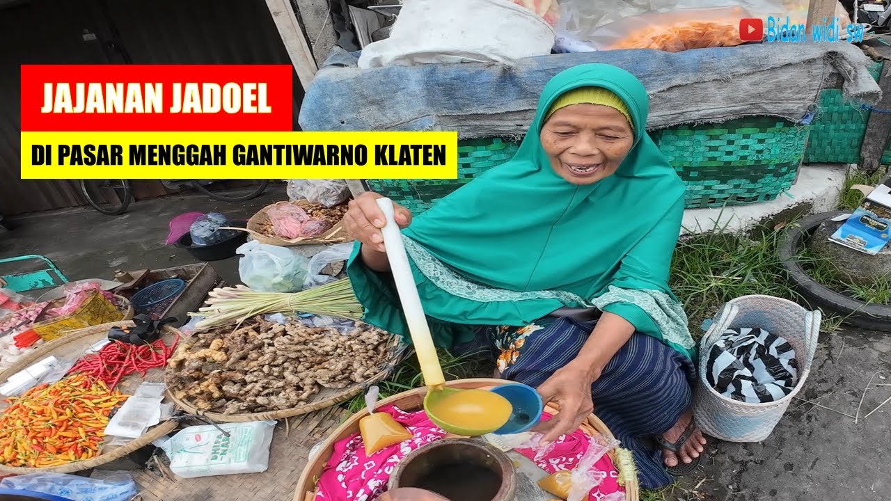 Jajanan Tradisional Di Pasar Menggah Gantiwarno Klaten Jawa Tengah(  @BIDAN WIDI SW )