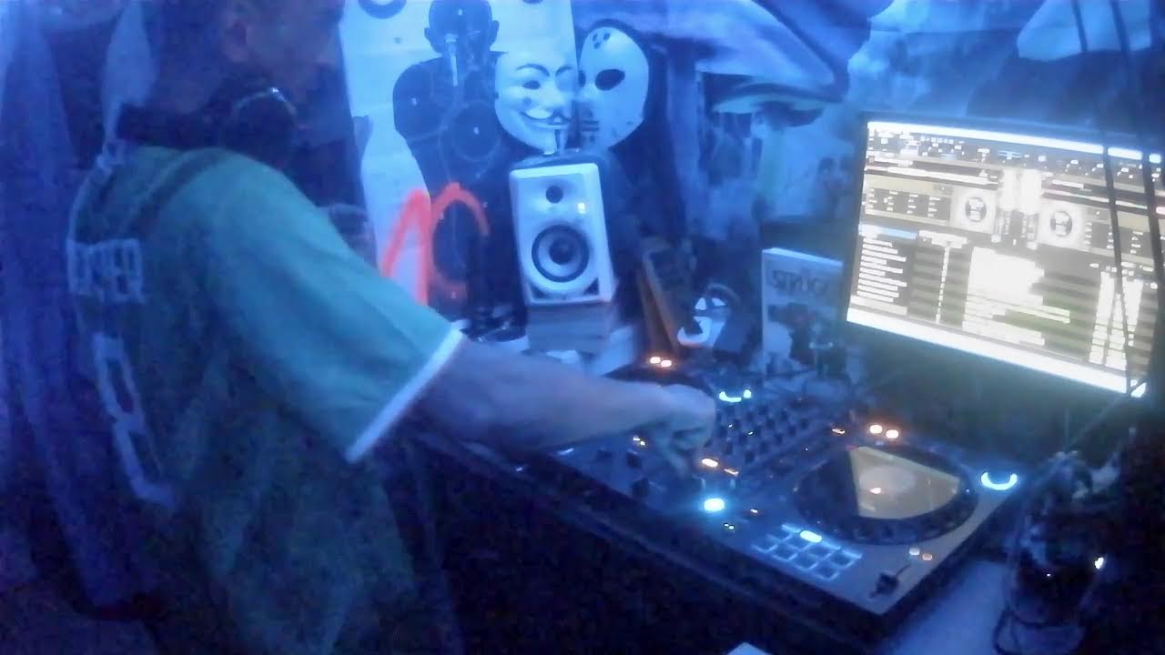Fast & Fun Flex | D3ckster Live Mix (Groovy Beats to Ease the Pain)