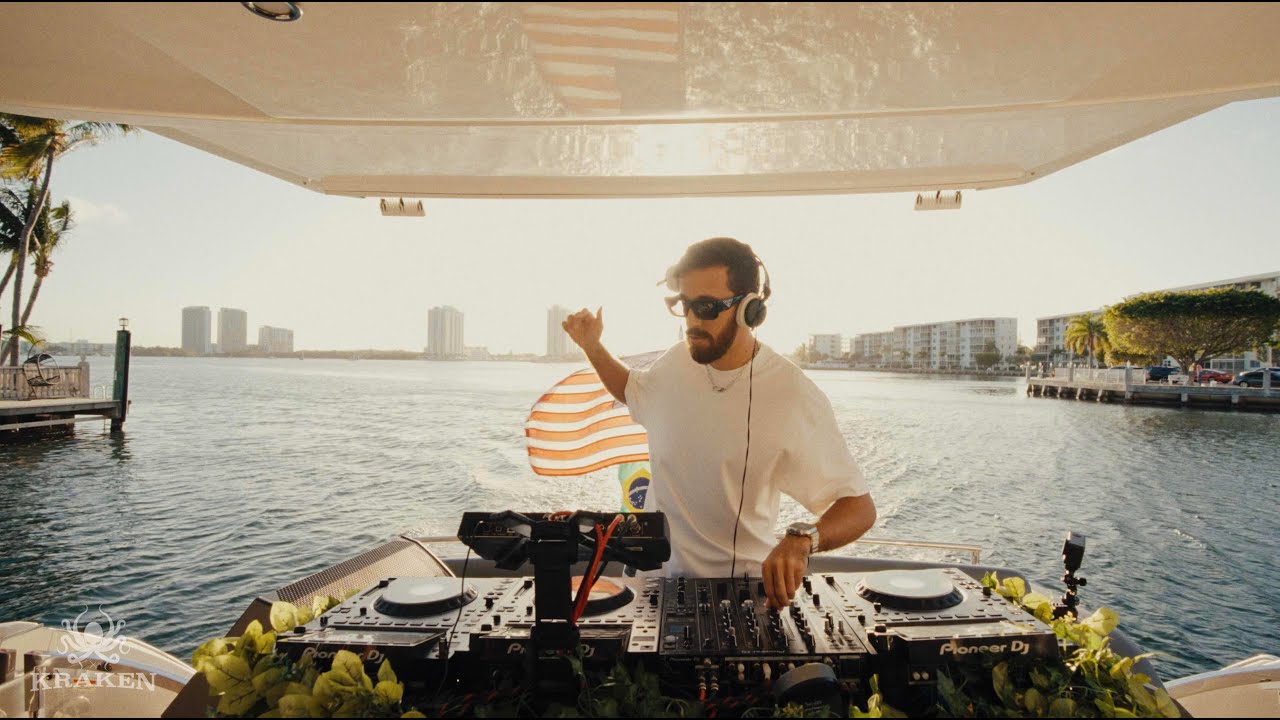 Bruno Furlan at @KrakenXmusic Miami Boat Set