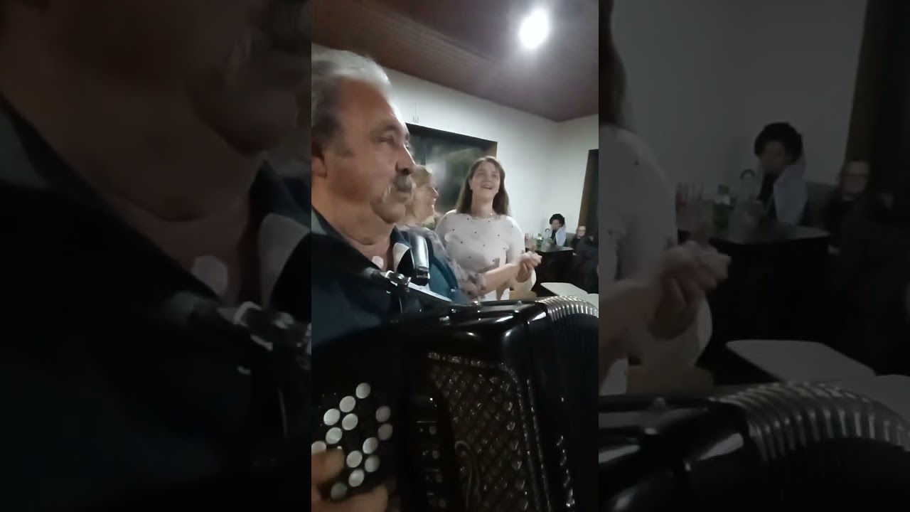 Americo Pires baile em castro laboreiro