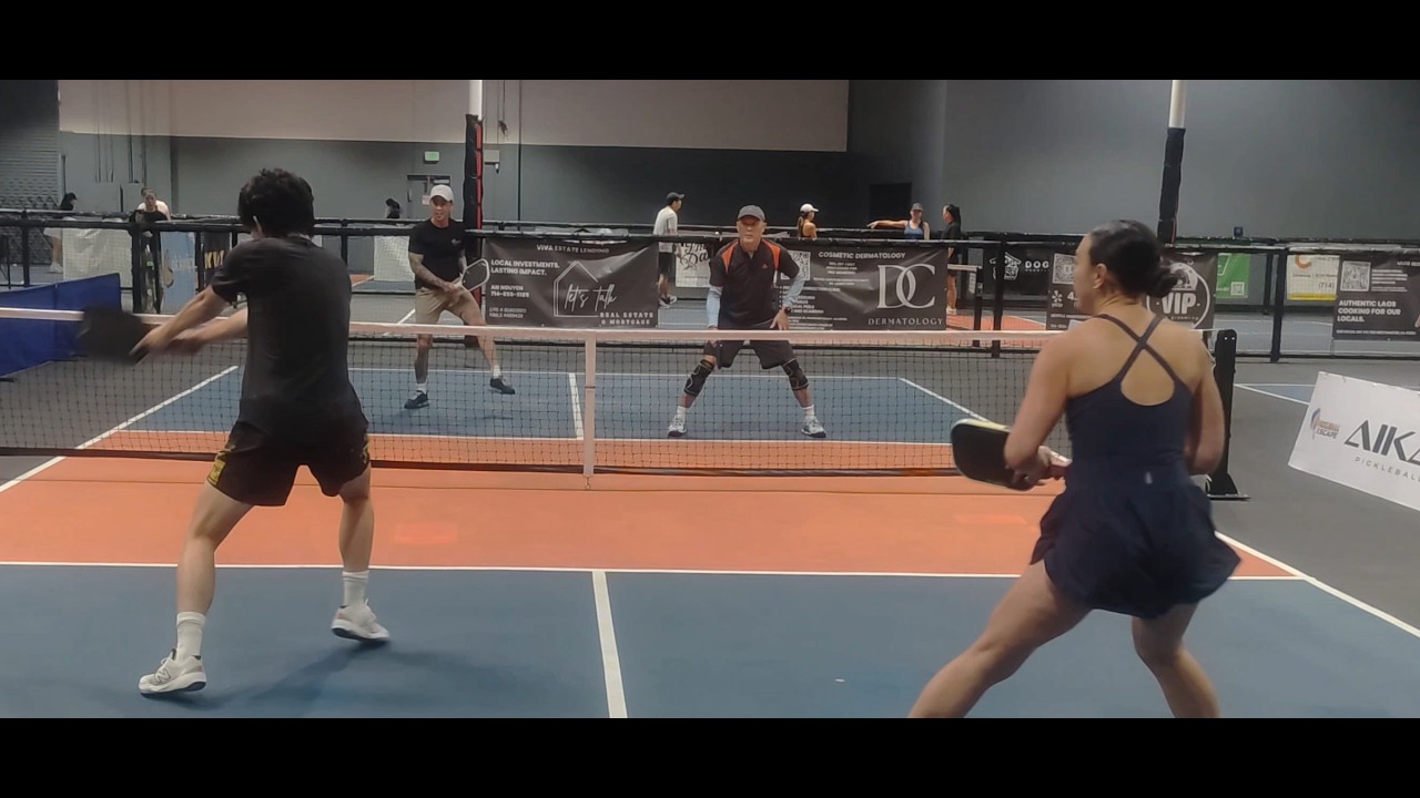 Pickleball XSCAPE : BRANDON / FRIEND (near side) vs TONY / DANH (far side) Westminster, CA. USA.