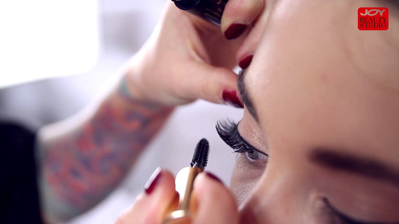Lepení umělých řas vcelku / JOY Beauty Studio