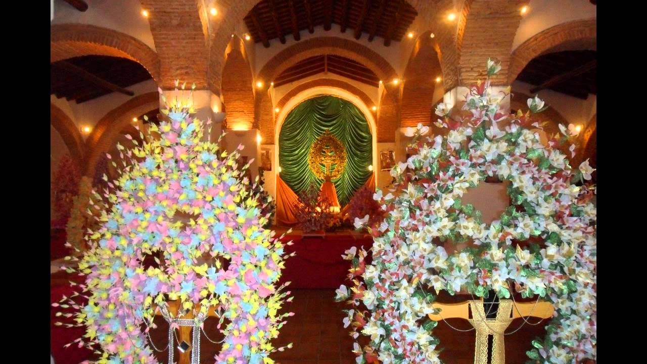 FERIA BADAJOZ. LA BELLEZA DE LAS  CRUCES DE MAYO