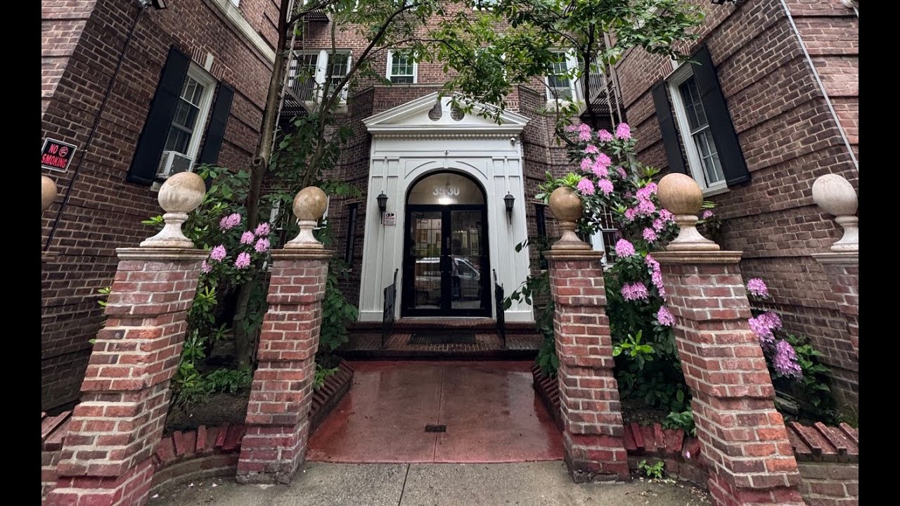 FOR RENT! Huge 1BR Apartment in the Heart of Jackson Heights Queens for UNDER $3K! (February 2026)