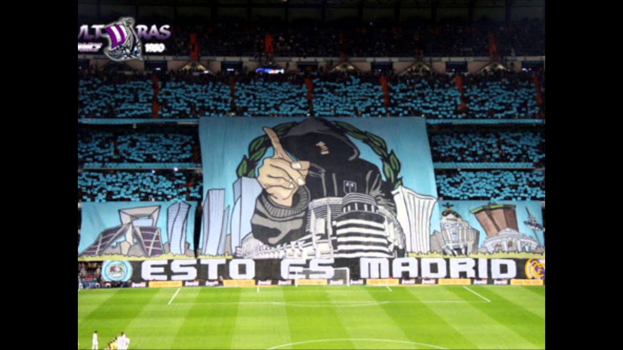 Todos los tifos de Ultras Sur.