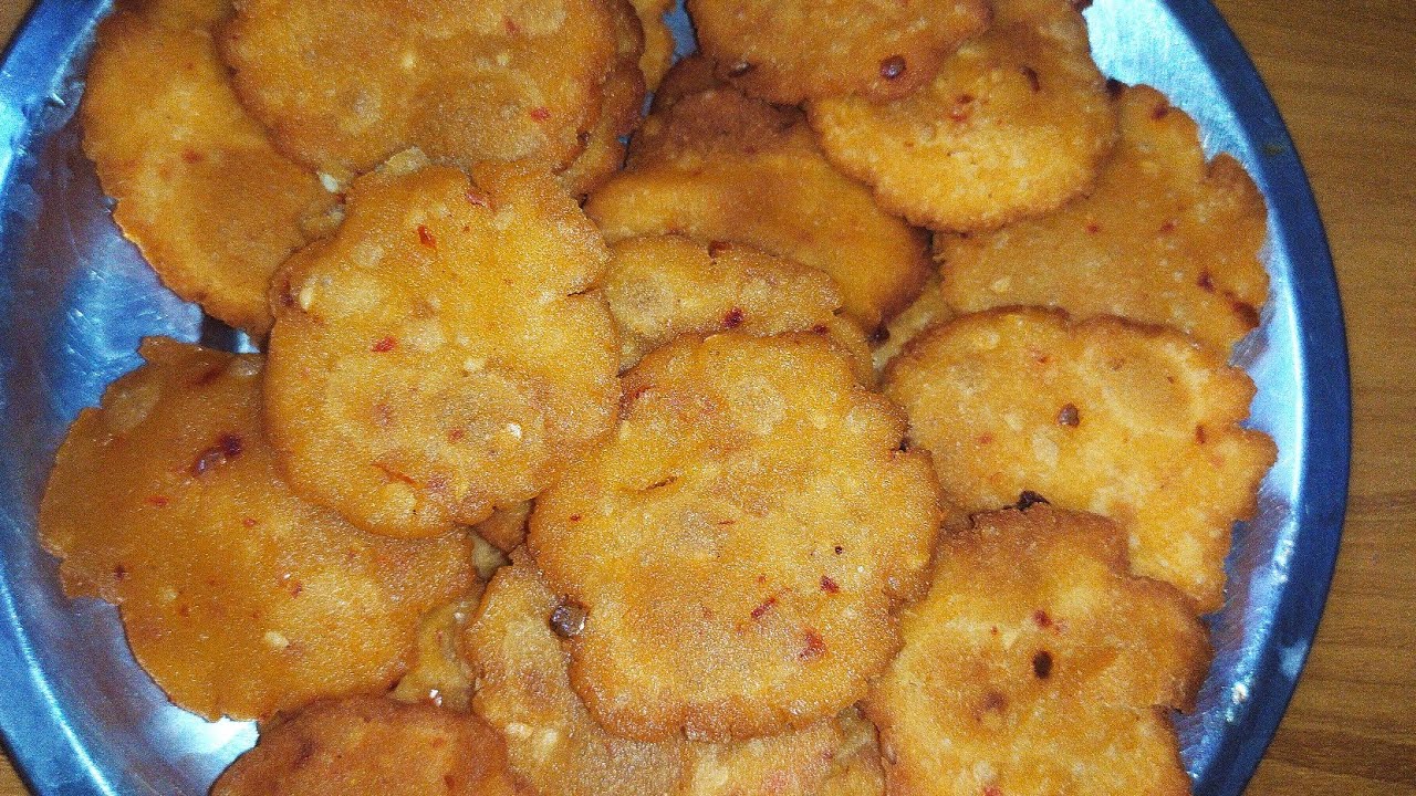 அரிசி மாவு இருந்தா போதும் மொறு மொறுனு தட்டை ரெடி  llThattai recipe lleasysnacks #thattai#cooking 