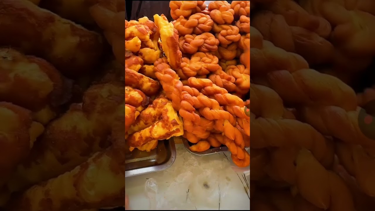 Lady making and selling breakfast 