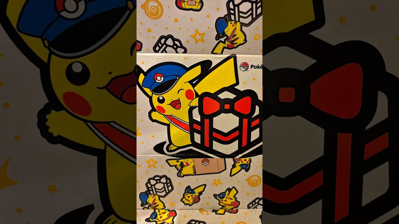 Распаковываем коробку специальной доставки Pokemon Center!