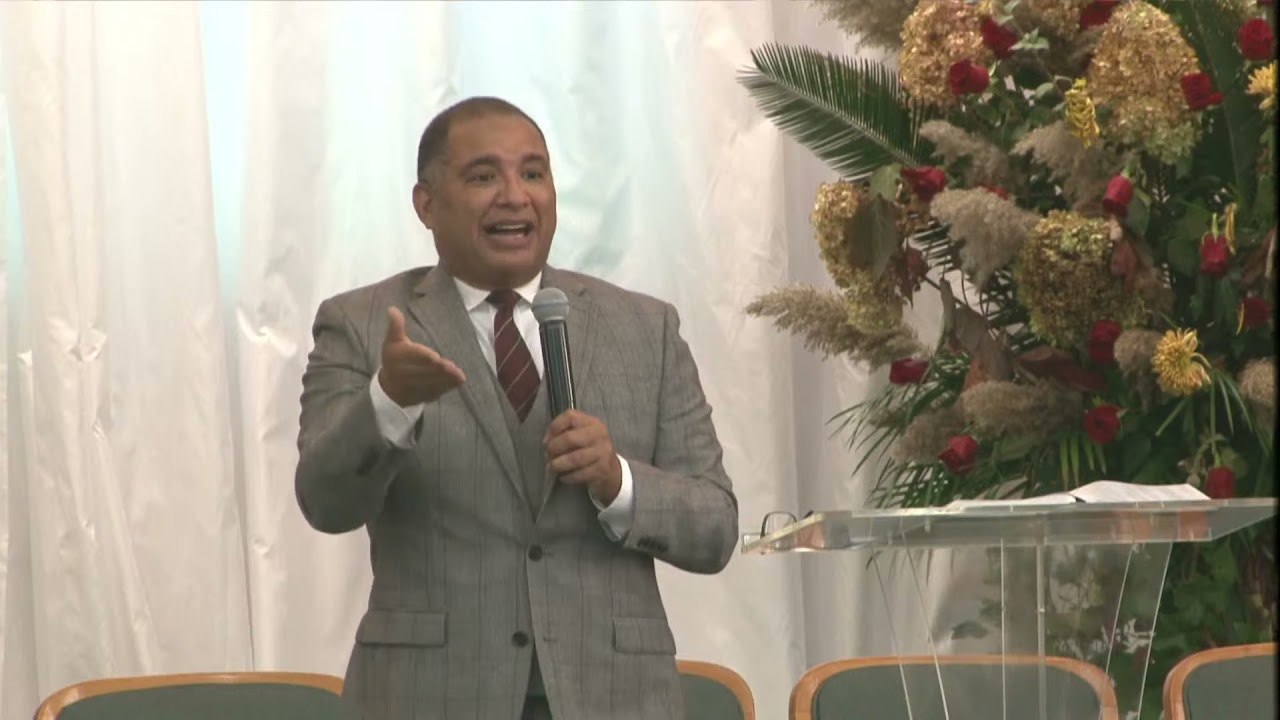 CORONA TV \  EL QUE TRANSPASARON - Pr. HERMES TAVERA BUENO
