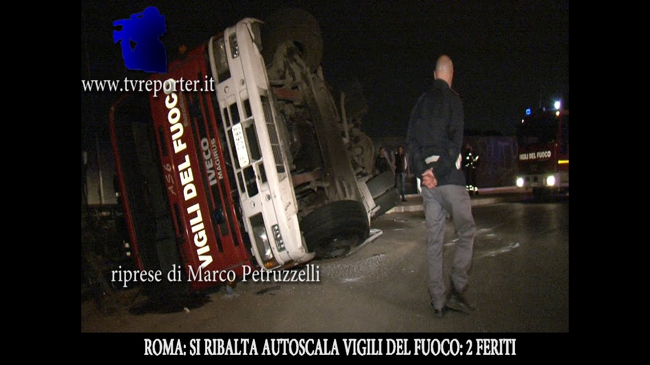 AUTOSCALA VIGILI DEL FUOCO SI RIBALTA, FERITI 2 POMPIERI