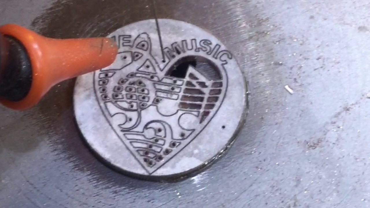Scroll Saw Coin Cutting MusicLoveHeart (Rough Edit)