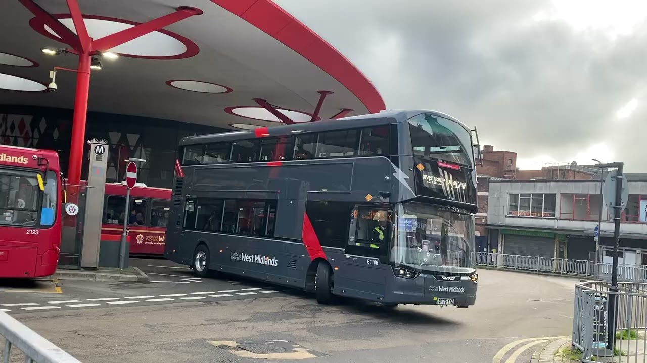 National Express West Midlands Wright StreetDeck Electroliner ⚡E1106 Bus Route 529 Wolverhampton 