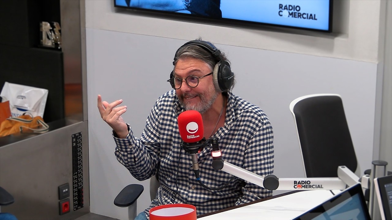 R&aacute;dio Comercial | Um homem que faz arte com m&aacute;quinas de constru&ccedil;&atilde;o - Rebenta a Bolha