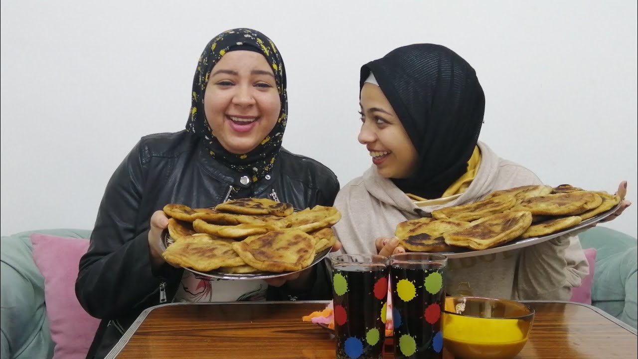 تحدي أكل ٢٠ رغيف حواوشي والعقاب تحط وشها في الدقيق