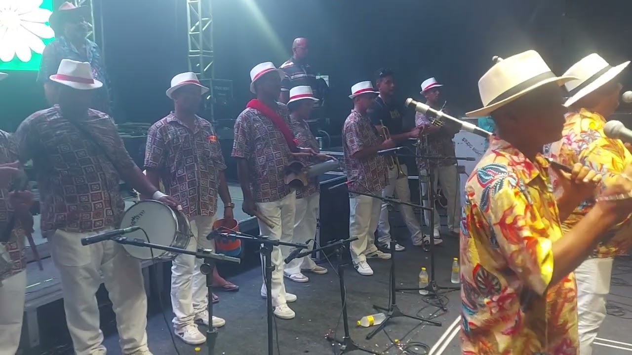 MARACATU LEÃO COROADO NA CIDADE DE NAZARÉ DA MATA NA SEGUNDA FEIRA DE CARNAVAL 2024