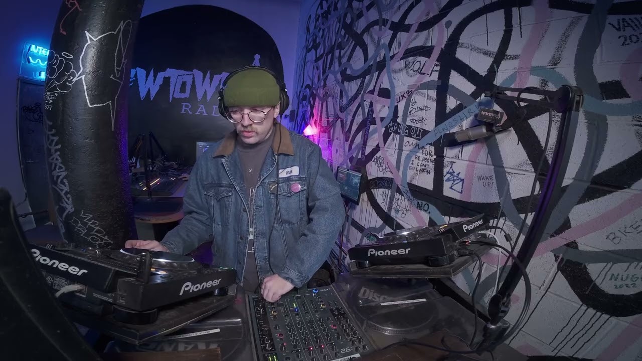 Hardgroove Love Letters @ Newtown Radio Brooklyn (slowdancexo)