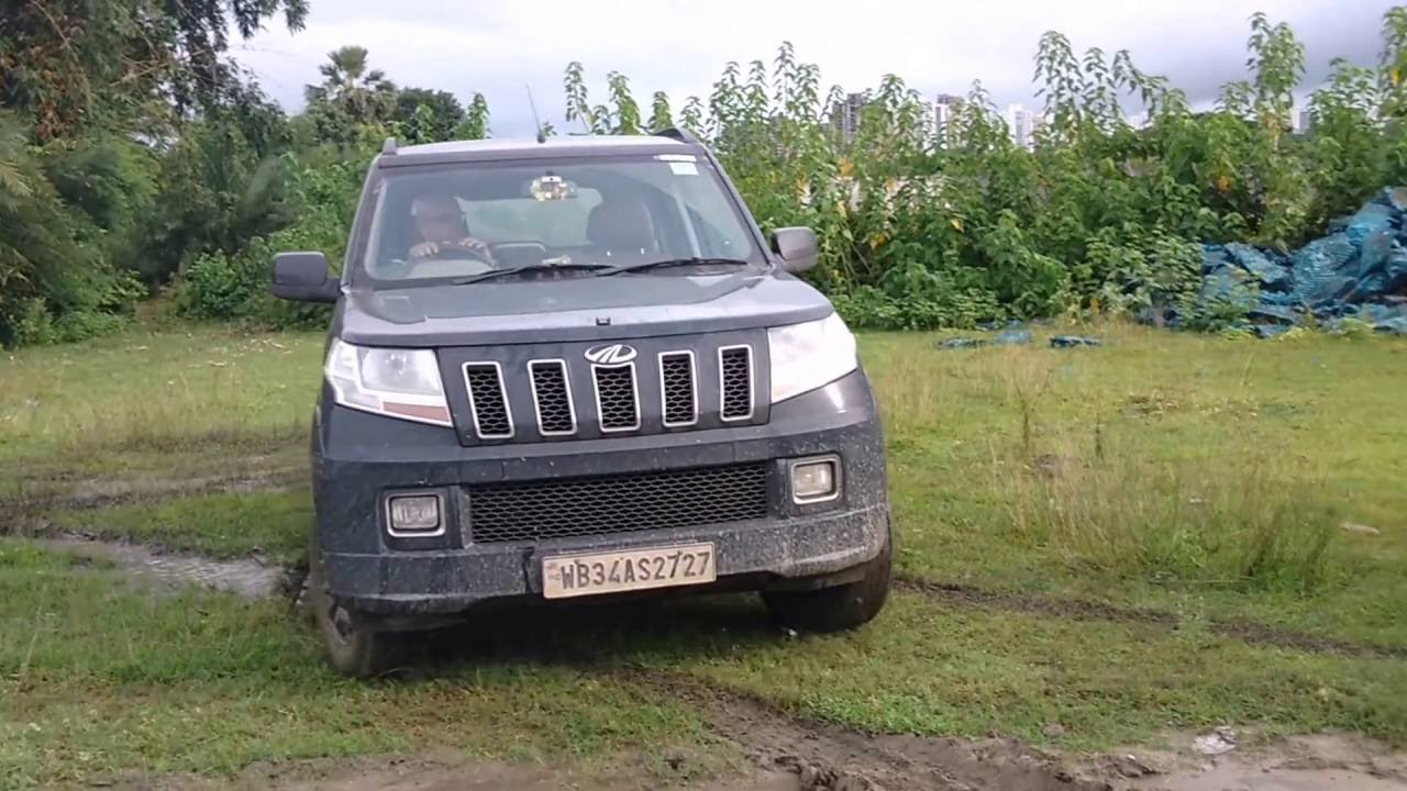 TUV 300 offroading   Stuck in slush