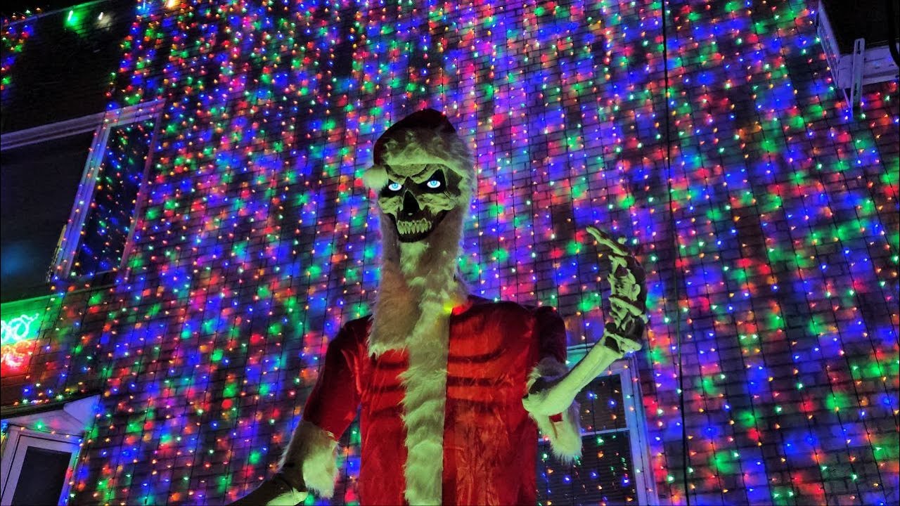 Dyker Heights Christmas Lights 2025 🎄 | Famous Brooklyn Holiday Display on Christmas Eve