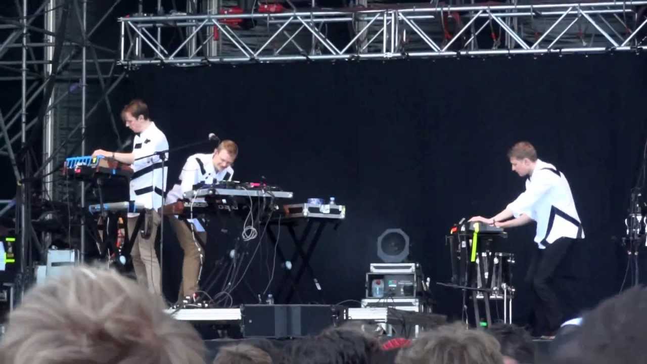 Django Django - Waveforms (Life) - PrimaveraSound, ES, 2013/05/24
