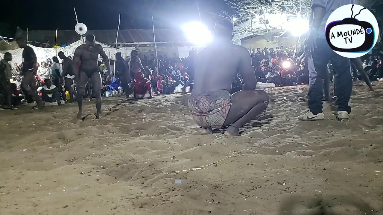 A MOUNDÉ TV en direct à simal