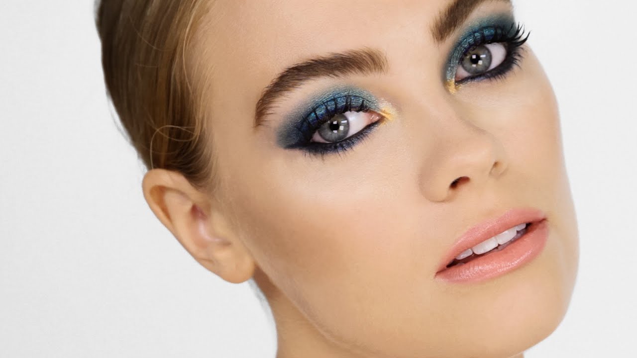 Metallic Mermaid Makeup - Cara Delevingne