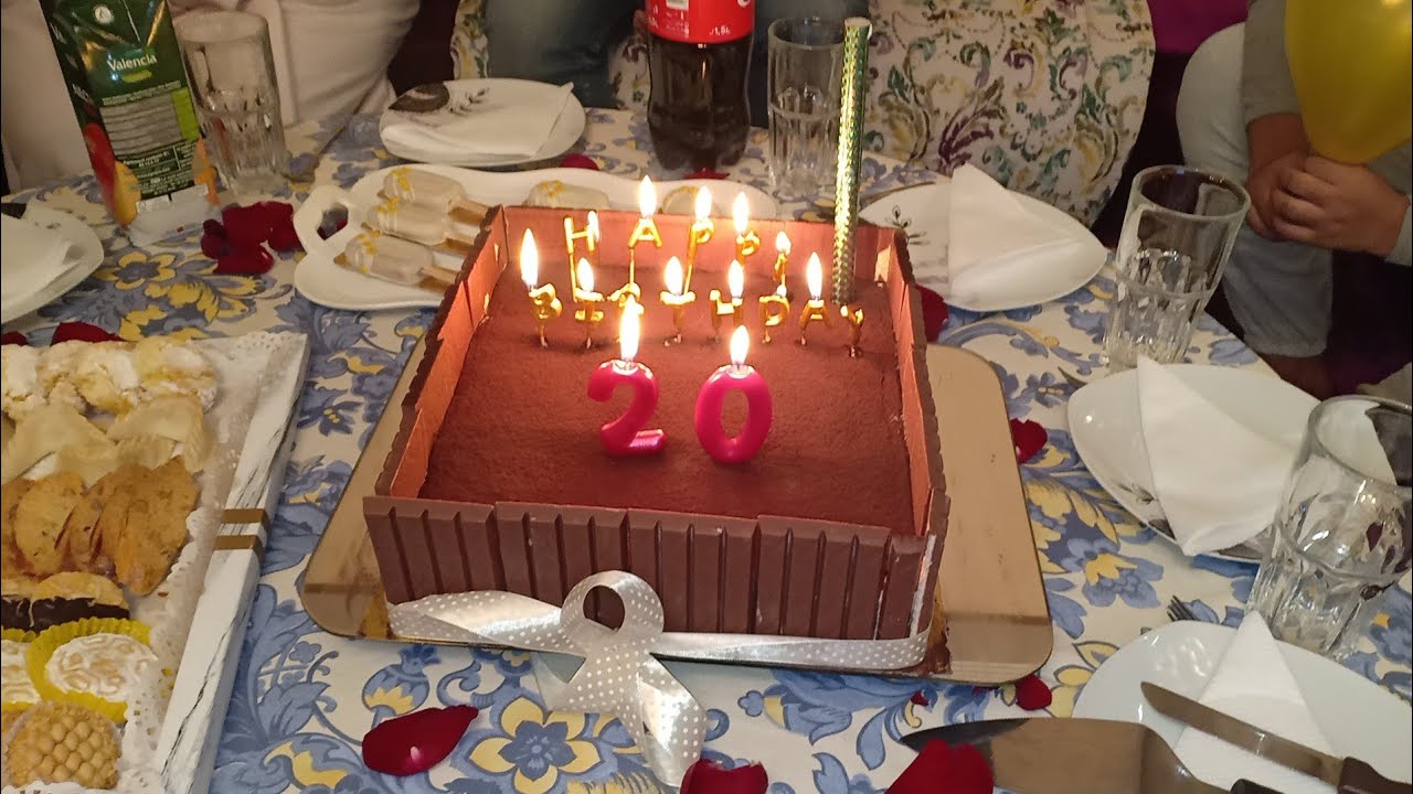 تيراميسو على شكل طرطة عيد ميلاد و اسهل طريقه