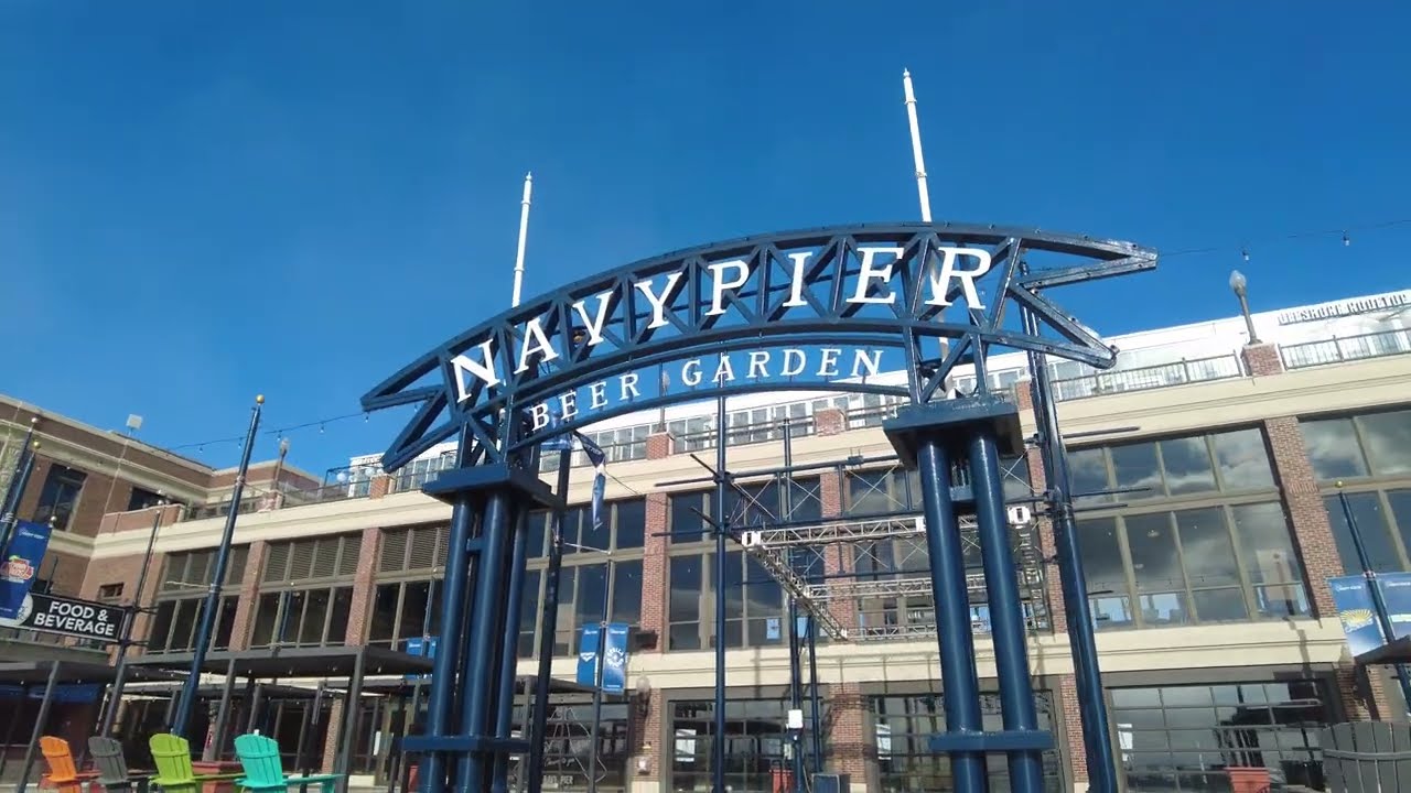 Sunny Day at Navy Pier, Chicago 🇺🇸