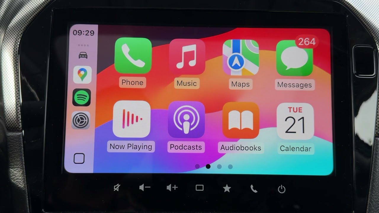 Suzuki Vitara &ndash; Самый быстрый способ подключения iPhone (Apple CarPlay за 10 секунд)