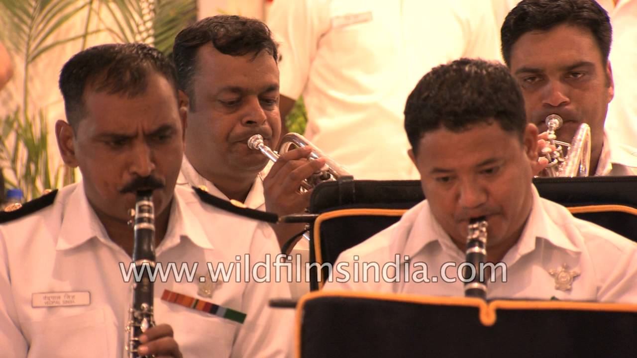 Indian Navy Band plays 'Piya Tu Ab Toh Aja'