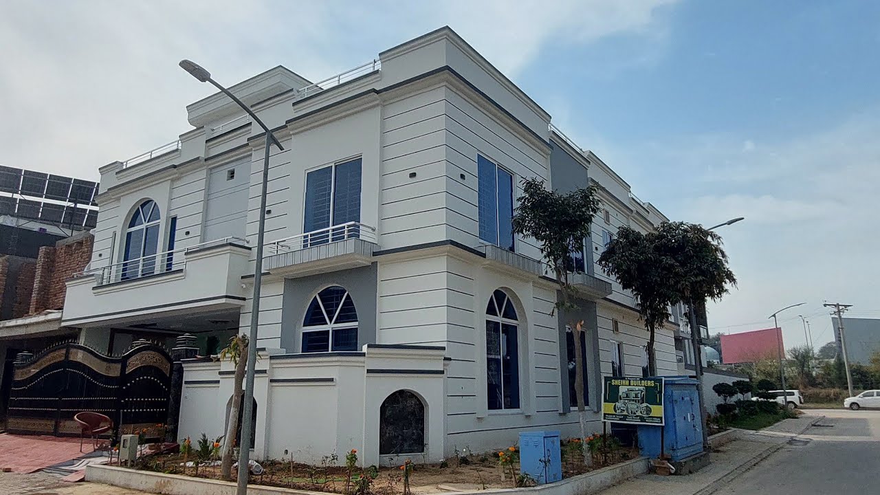 13 MARLA HOUSE FOR SALE | TOP CITY -1 ISLAMBAD FOR MORE DETAILS:+923335551128