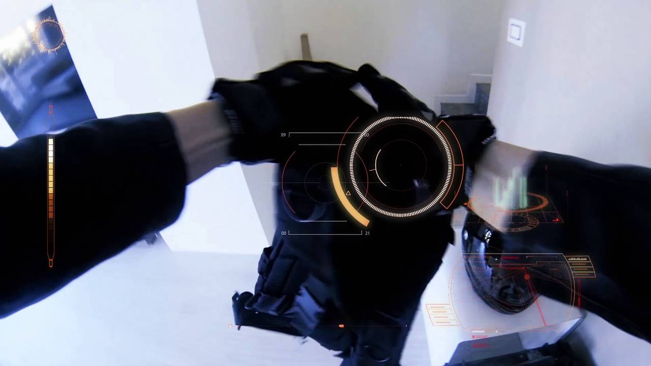 Action Afternoon lei - BTicino Videocitofono Connesso Classe 300 X