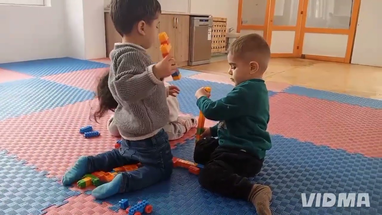 Լեգոներով խաղ