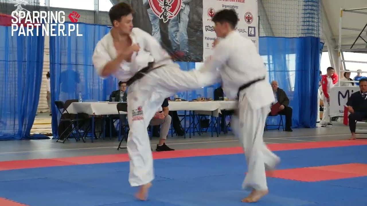 Maciej Zinówko vs Kamil Berkowicz -75 kg Kwalifikacje do ME Shinkyokushin Mielno 2023