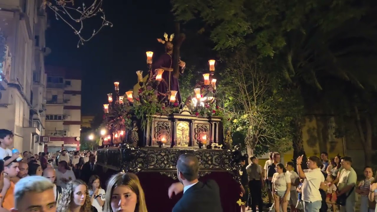 Extraordinaria Salud y Bondad en la calle Comunidad Andaluza de Sevilla 2025 Parte 2