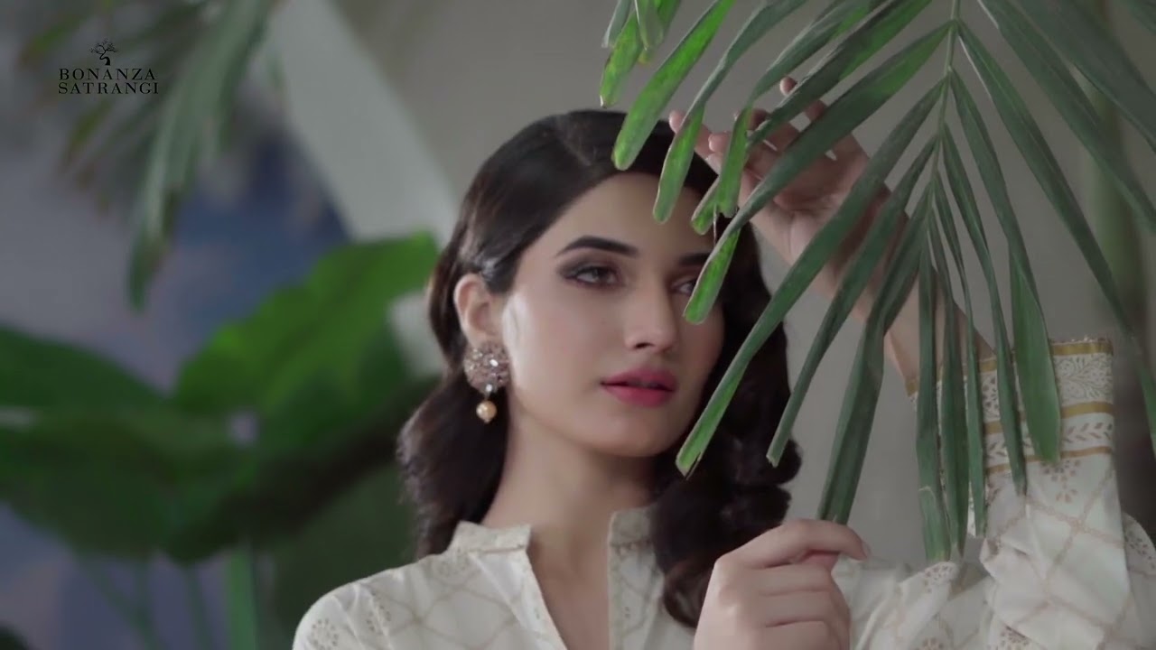 Bonanza Satrangi | Summer'22 Colours of the Season