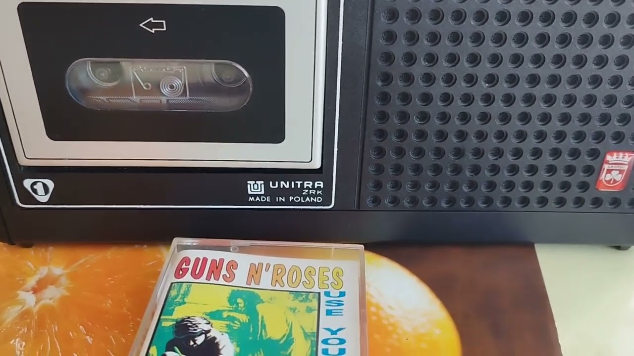 Unitra MK235.