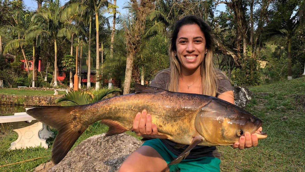 QUANDO ELAS NOS SURPREENDEM NA PESCA - PESCARIA DE CARPA CABE&Ccedil;UDA COM A PATROA.