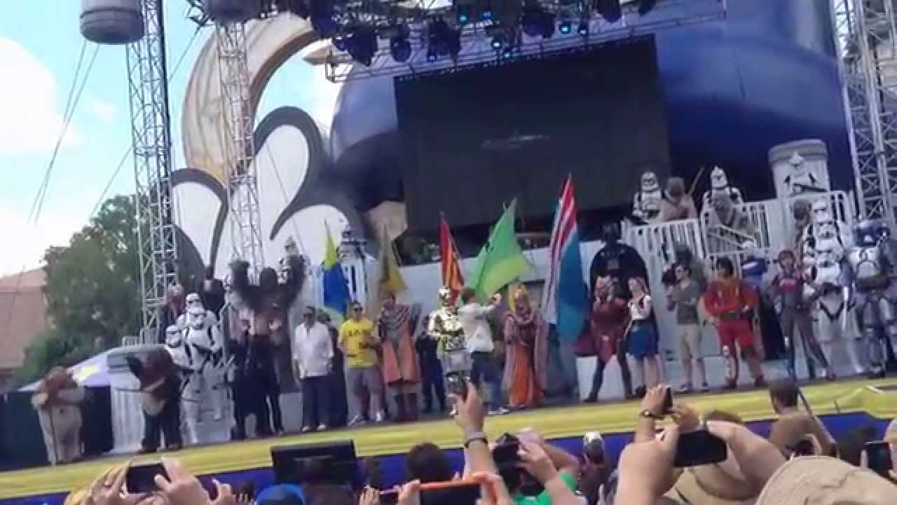 Star Wars Weekends 2014 Parade with Mark Hamill