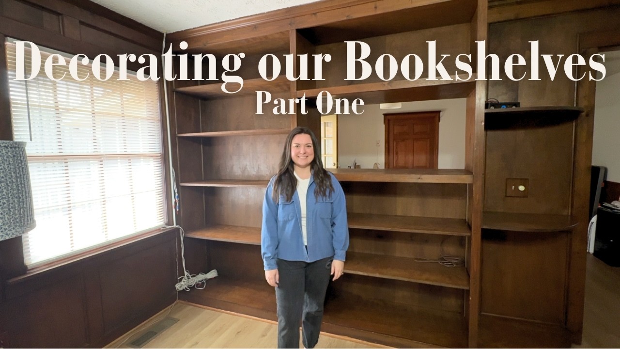 Decorating our Bookshelves Part 1: Unpacking & Organizing What We Already Have 📚📖
