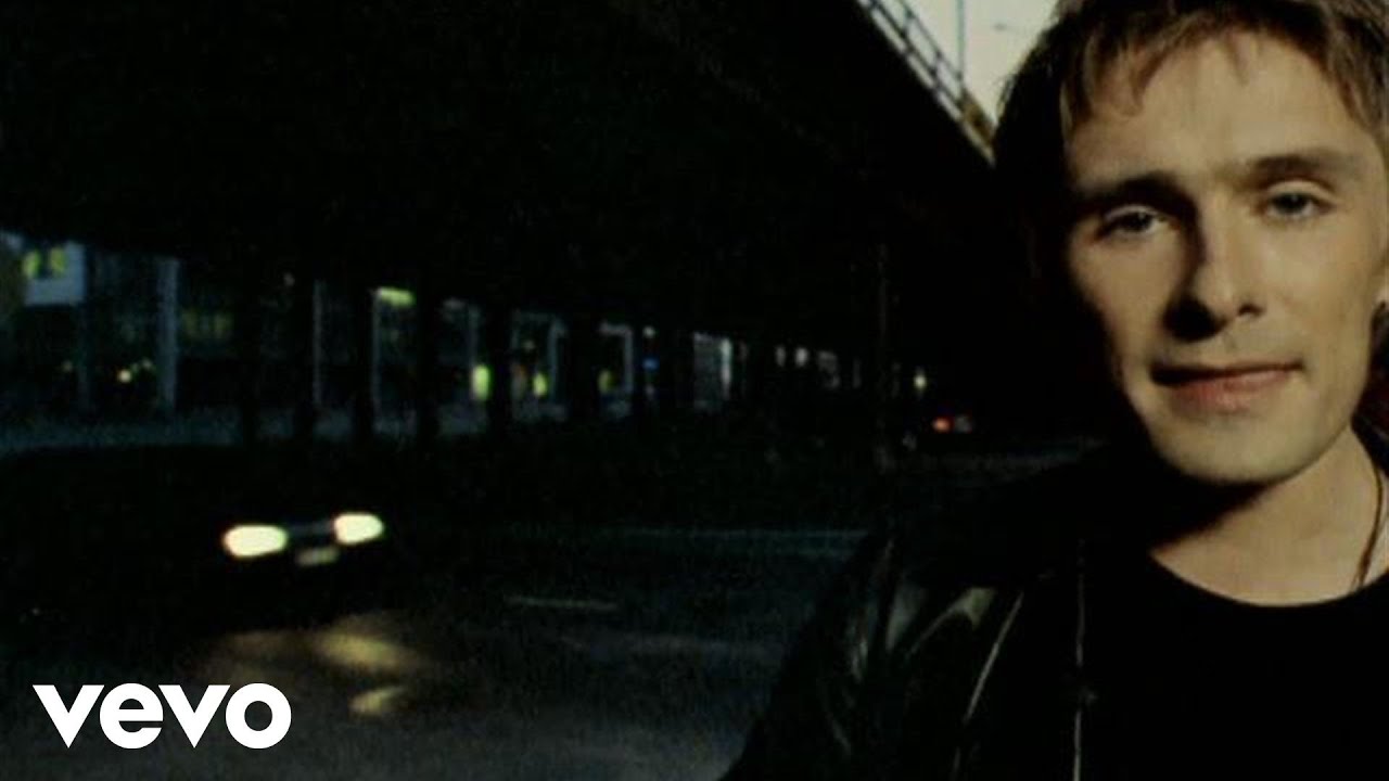 Kalle Ahola - Leijat Helsingin yllä (Video)