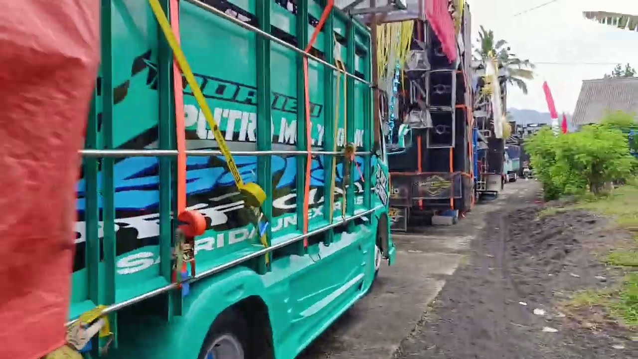 Sound horeg karnafal lebakharjo