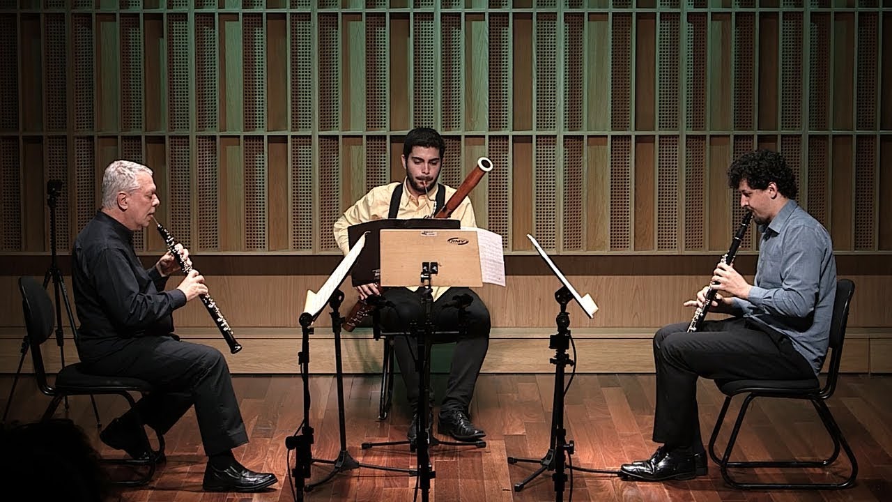 Heitor Villa-Lobos (1887-1959): Trio para oboé, clarineta e fagote (1921) | Trio Demerara
