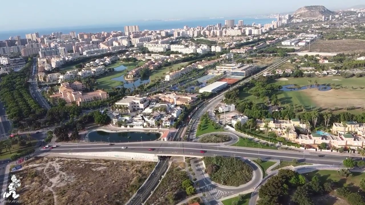 VIDEO ZONA PAU 5 - ALICANTE GOLF Y TERRAZAS BLANCAS DESDE EL PARQUE LA MARJAL