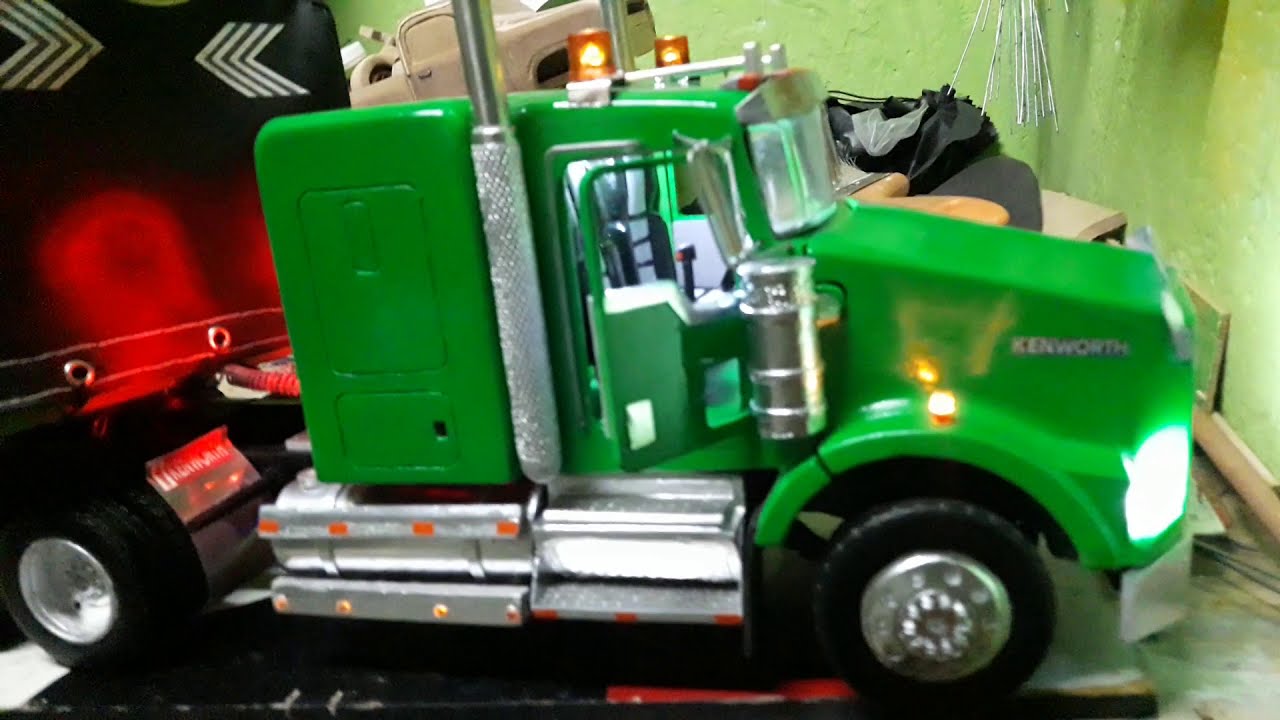 CAMION KENWORTH T800 A ESCALA