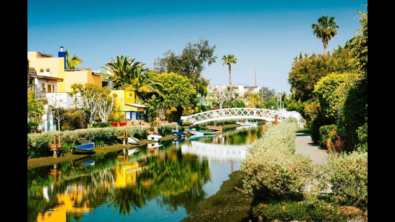 California Walking Tour (Venice Canal Historic District)