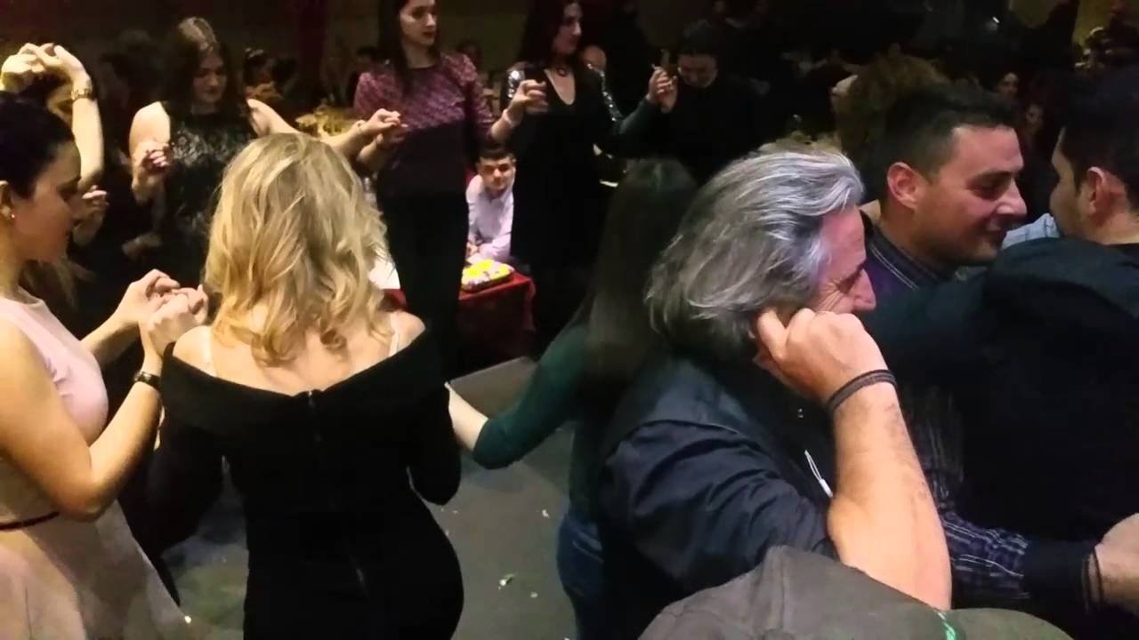 ΑΧΙΛΛΕΑΣ ΔΡΑΜΟΥΝΤΑΝΗΣ ΣΕ ΤΡΕΛΑ ΚΕΦΙΑ ΣΤΗΝ ΑΘΗΝΑ ΚΟΝΑΚΙ 30-01-2016