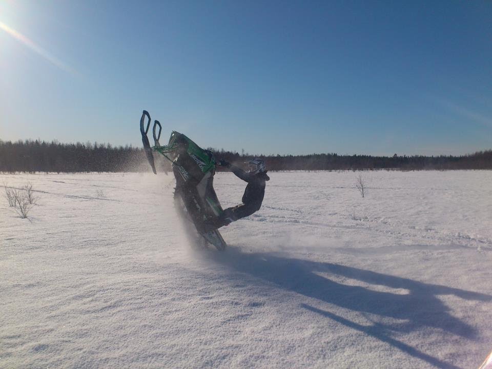2010 Arctic cat snopro 600 sx wheelies
